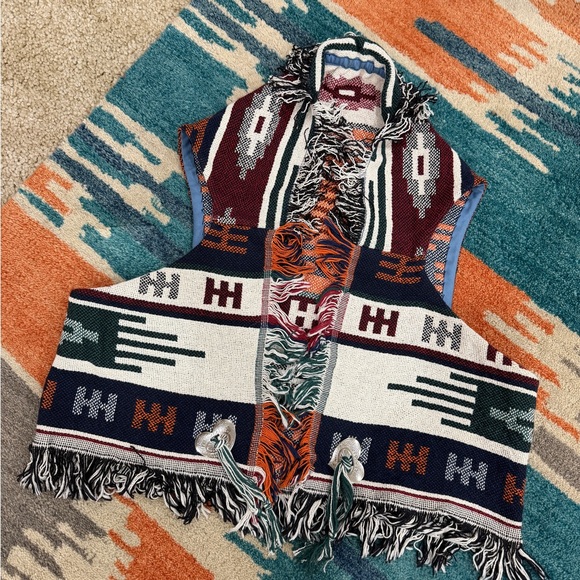 Western Fringe Cowgirl Vest Handmade Concho Details - Picture 4 of 4